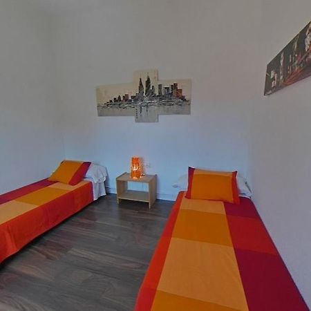 Near Clot & Sagrada Familia Apartment バルセロナ エクステリア 写真